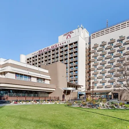 Bratislava 4*